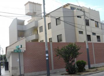 Vendo Ó Alquilo Amplio Local 4 Pisos - 1/2 Cdra Avenida en Esquina - Vista a Parque
