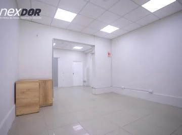Alquila Local | 1er Piso | 02 Ambientes con Puerta Interior en Zona Comercial en Jesus Maria