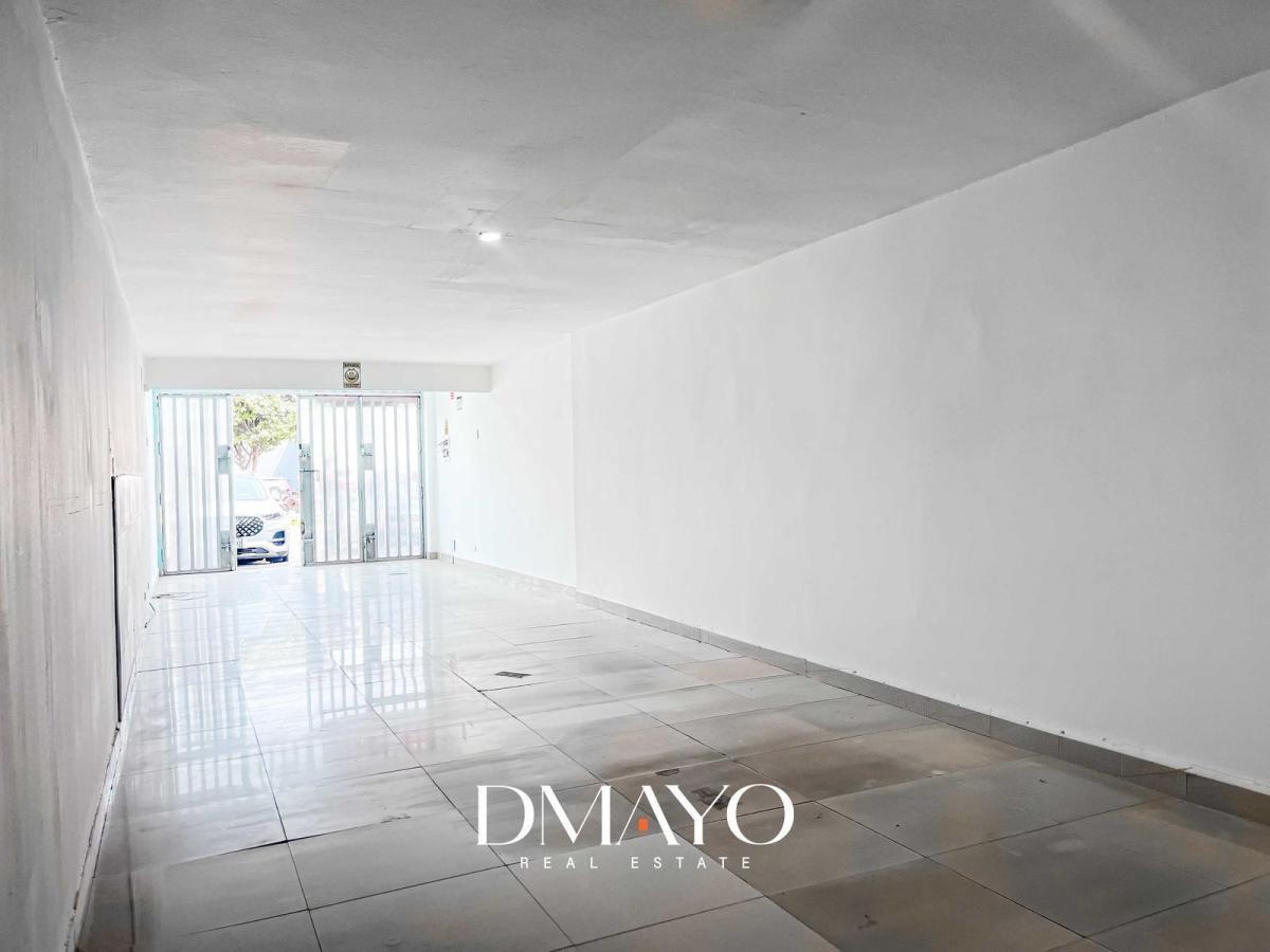 Alquilo Local de 76 m² en La Av. La Molina Cdra 7 - Zonif: Cz