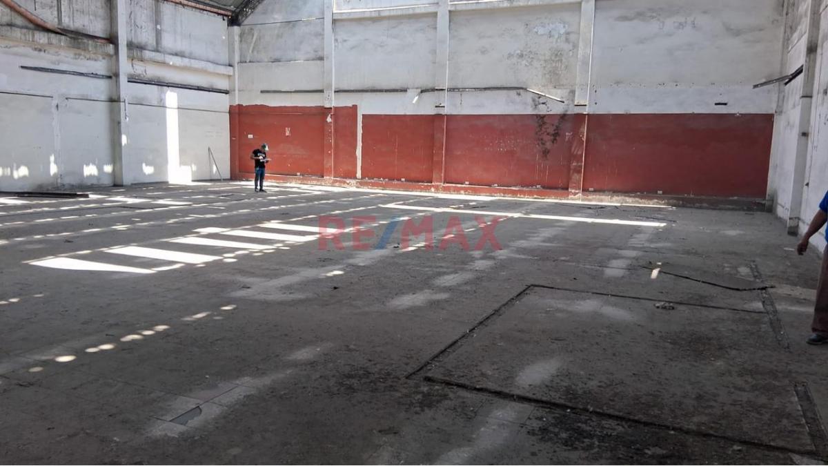 Almacén en Alquiler – 800 m² en Av. México, Balconcillo