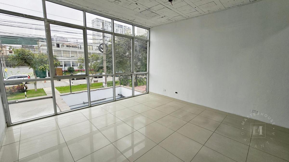 Edificio Comercial en La Victoria