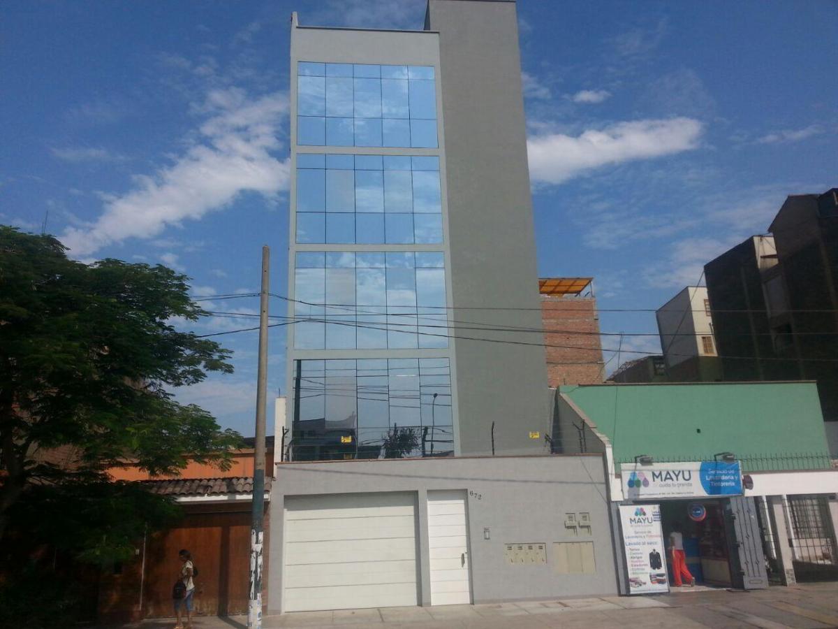 Edificio de 5 Pisos Para Oficinas en La Victoria, Santa Catalina