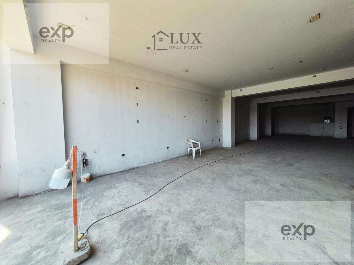 Local en Zona Super Comercial de Lima Norte