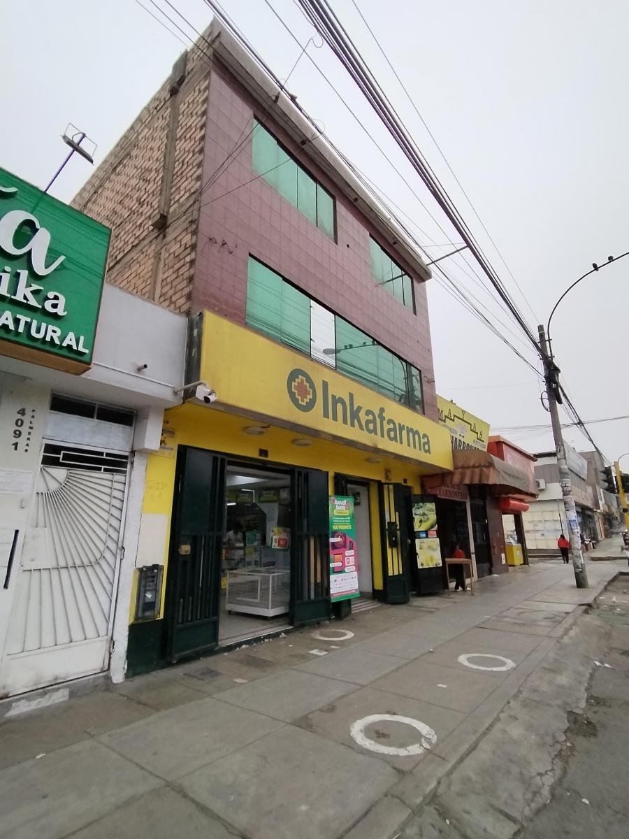 Local Segundo y Tercer Piso - en Plena Avenida Las Palmeras