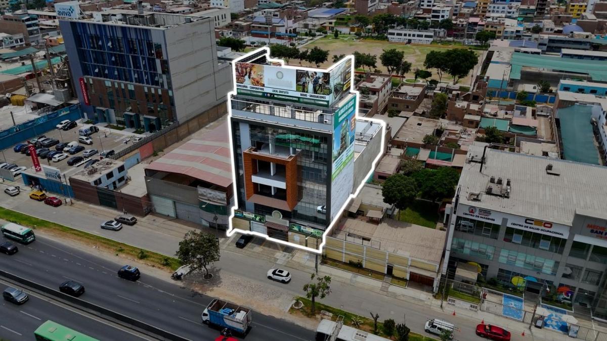 Se Alquila Moderno Edificio Comercial en Los Olivos
