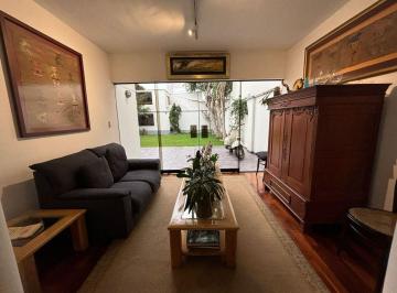 Exclusiva Casa Impecable con Amplio Jardín y Terraza - Urb San Antonio, Miraflores