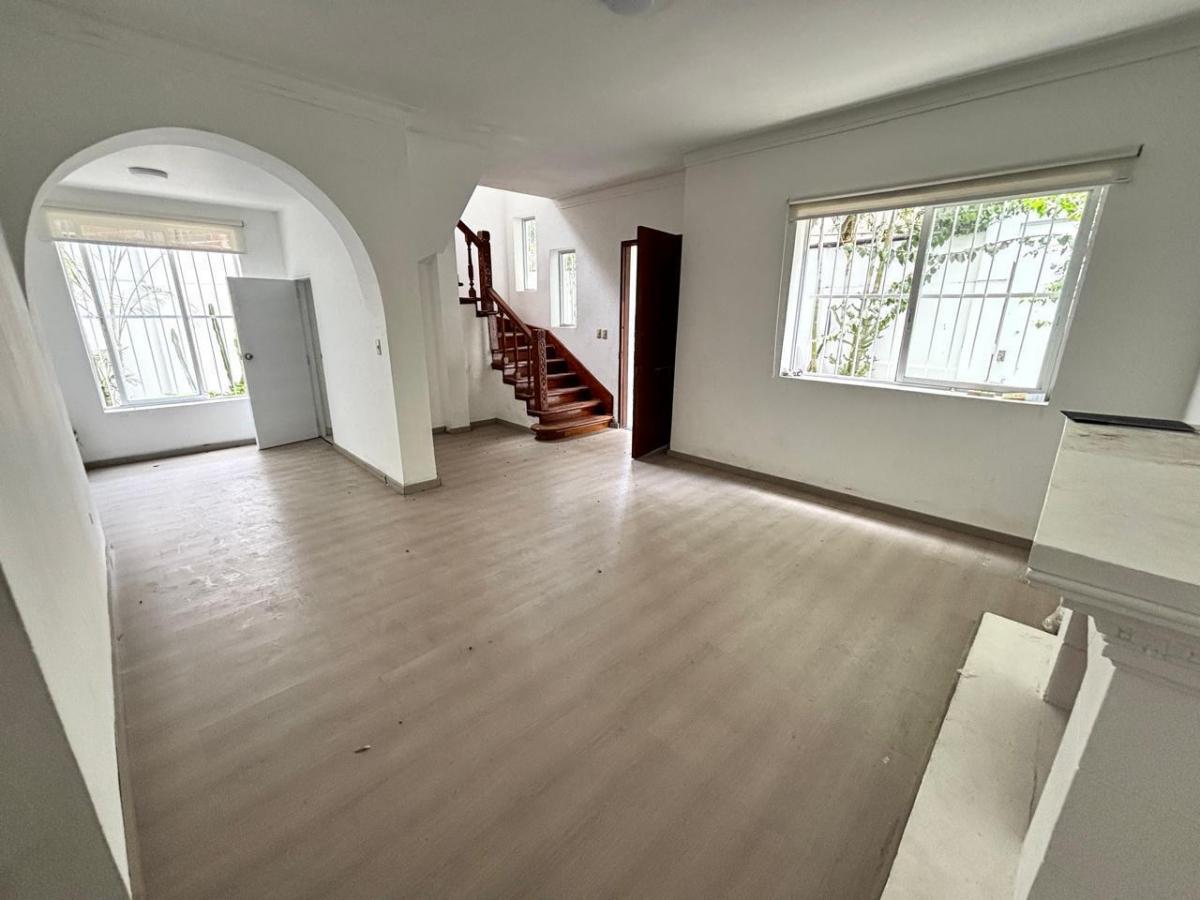 Oportunidad: Alquiler de Casa Oficina 427 m² – Esquina Estratégica en Miraflores