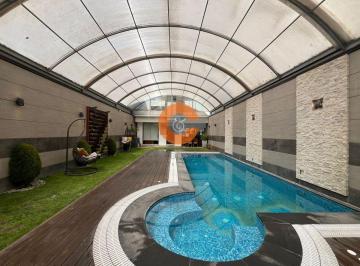 Alquiler Casa Hermosa con Piscina en Urb Privada Sachaca