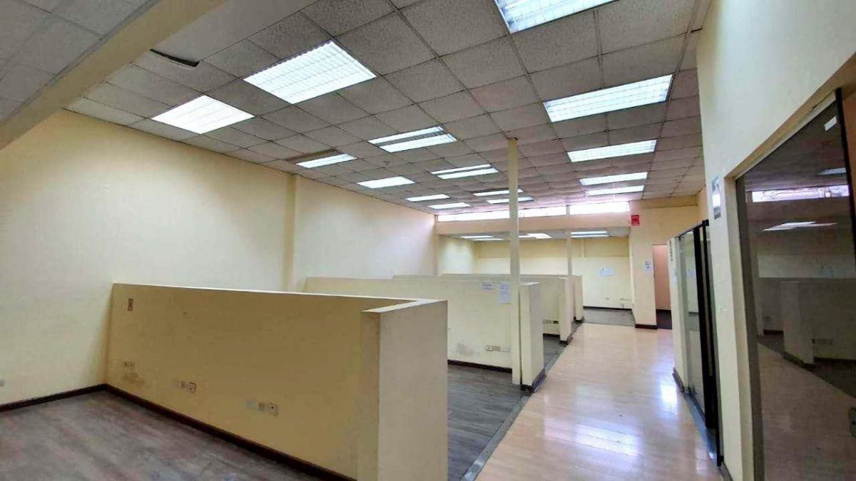 Alquilo Edificio Completo, 3 Pisos de Oficinas