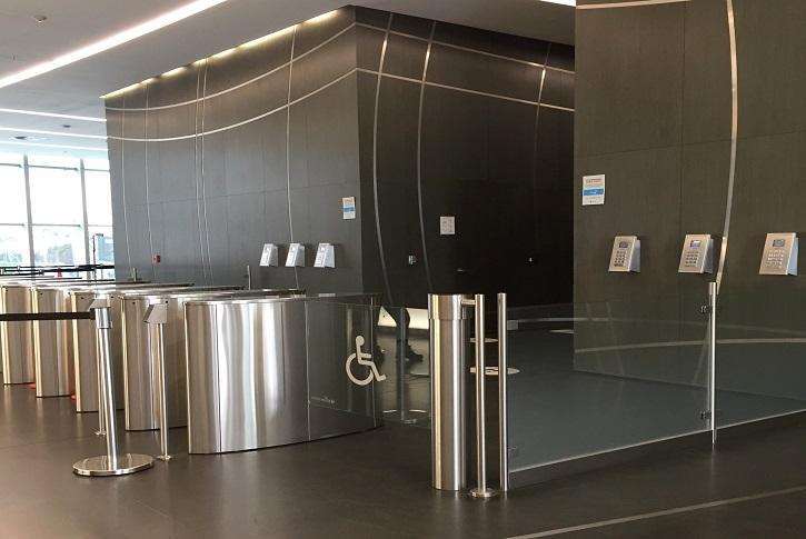 Alquilo Oficinas Exclusivas Desde 545 m² en Centro Empresarial de San Isidro