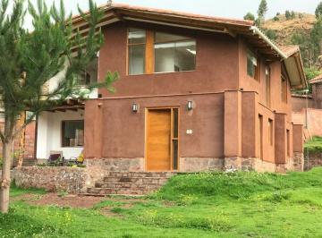 Alquiler Casa de Campo Cusco | Terrazas | Jardines | 3 Dormitorios | 2 Baños | Sala de Estar