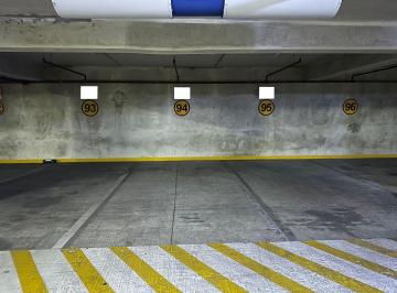 5 Cocheras en Edificio Empresarial Plexus