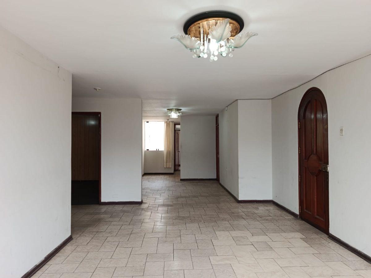 Alquilo Casa con Buena Distribución de 245 m² | San Miguel