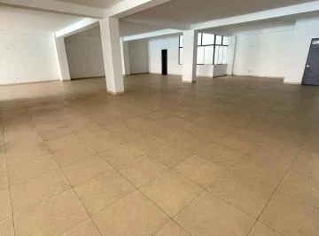 Alquiler de Edificio Comercial en Santa Anita