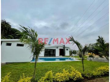 Casa de Lujo en Venta en reque.(M. Vizconde)