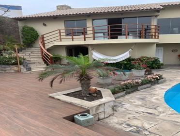 Vendo Hermosa Casa, Vta Al Mar en Av La Carabela 1, Urb. Villa Hermosa, Ancon