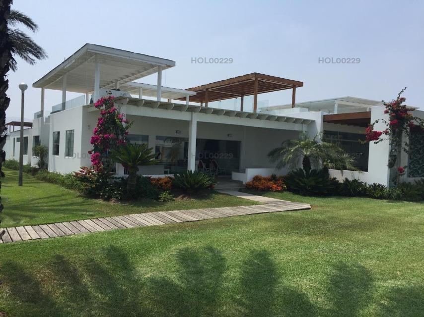 Vendo Casa de Playa en Calle Playa El Sol Km 98.5, Fila 2, Playa Km 95, Asia