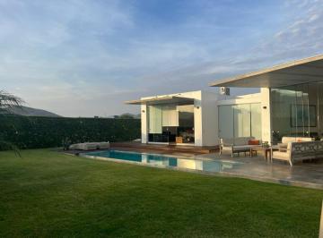 Exclusiva Casa de Playa 5 Dorms en Venta en Asia Golf