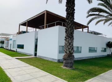 Playa Bonita: Linda y Moderna Casa en Venta