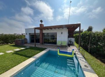 Casa de Campo con Piscina Privada en Condominio Lomas Asia del Campo