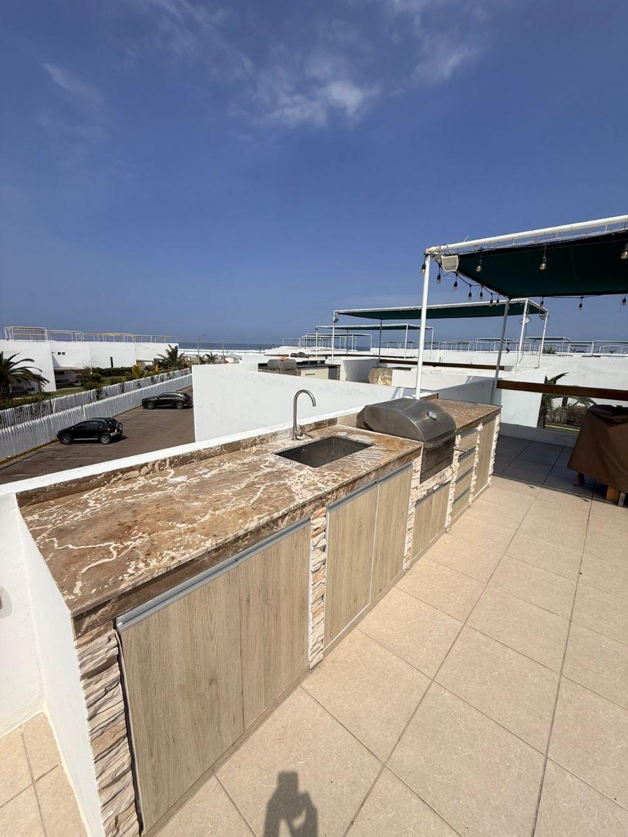 Venta de Casa en Playa en Condominio Asia del Sol