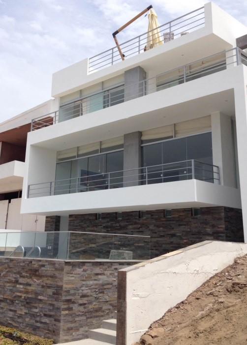 Hermosa Casa Playa Leoncitos Primera Fila