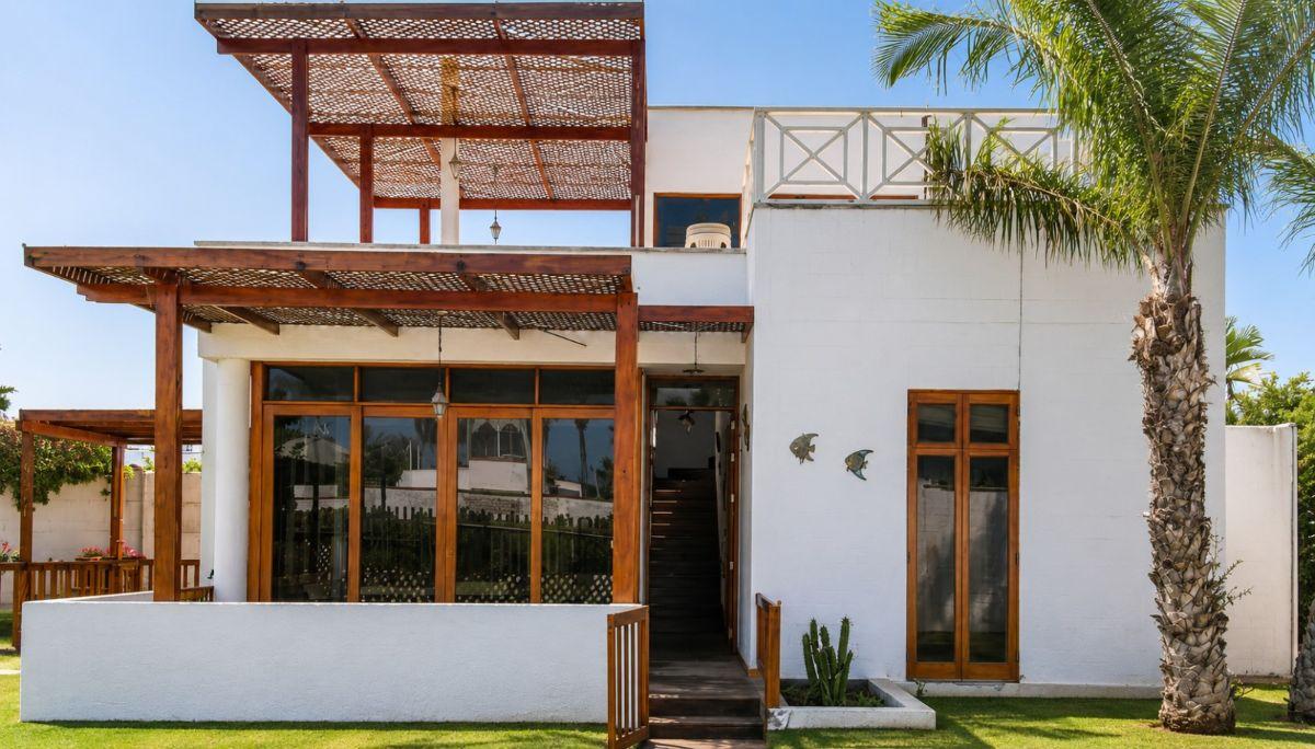 Exclusiva Casa de Campo y Playa en La Venturosa de 1287 m² – Cañete