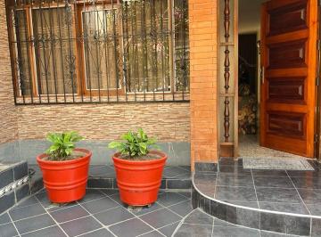 Vendo Casa Ate - 4 Dormitorios - Impecable