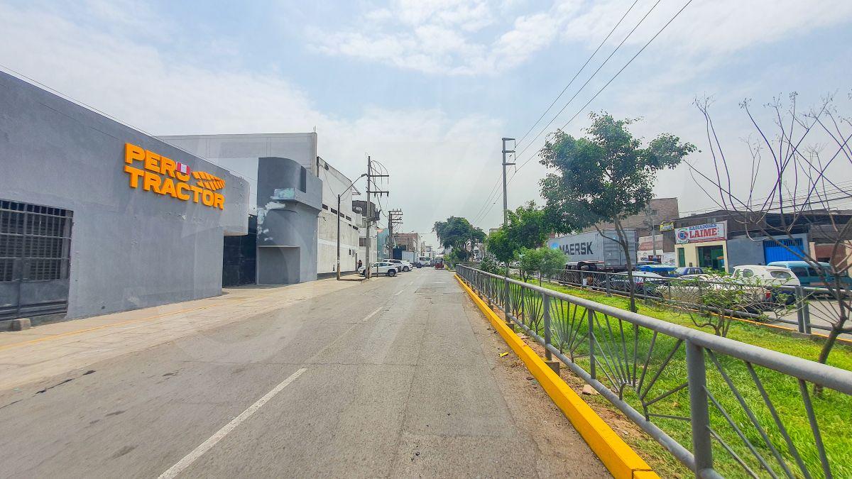 Loca Industrial en Venta en Ate