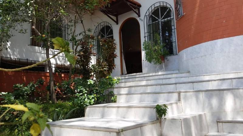 Vendo Linda Casa Avenida Pardo y Aliaga, Urbanización Miraflores, Piura