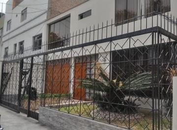 Remato Casa de 2 Pisos Cerca Museo Pedro de Osma - Barranco
