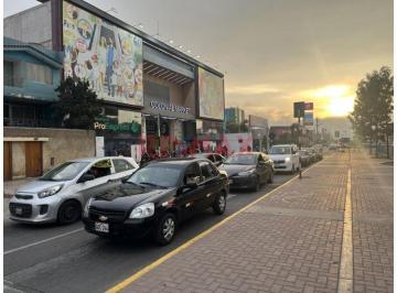 1170516 Oportunidad Única en Colonial Market – Bellavista