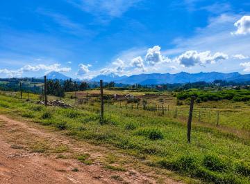 ¡Invierte en El Futuro en Chinchero – Cusco!