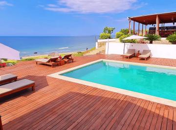 Invierte en Tu Paraíso Frente Al Mar: Casa de Playa Lista Para Airbnb en Tumbes