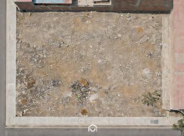 Se Vende Terrenos a Pasos del Complejo Deportivo El Oyón en Carabayllo
