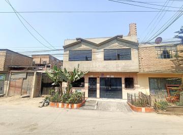 Casa en Venta Carabayllo Urb. La Rivera / Parám Para 4 Pisos