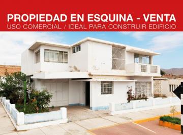 Casa en Venta - Dos Pisos en Avenida - 315 m²