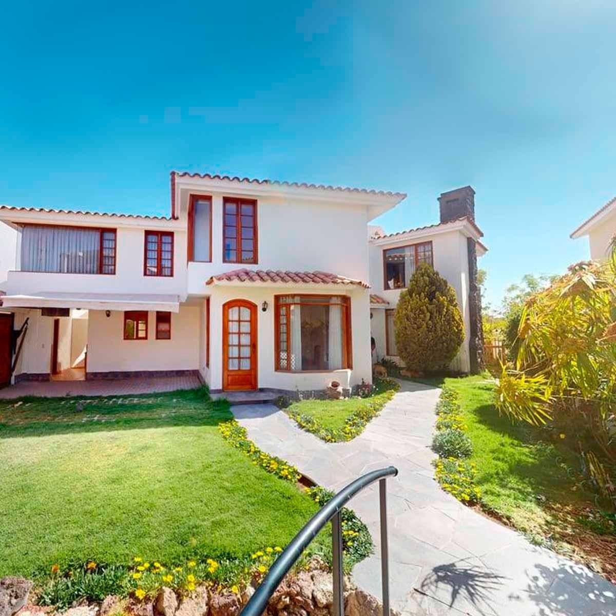 Se Vende Exclusiva Casa en La Mejor Urb. de Cayma