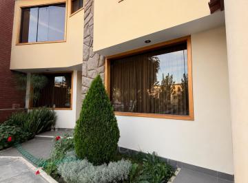 ¡Vive Frente a Parque, Dentro de Una Urb. Privada con Vigilancia 24 Horas!