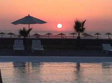 Venta de Casa en Playa Honda, 3 Pisos. Vistas Espectaculares Al Mar. ID. 1083