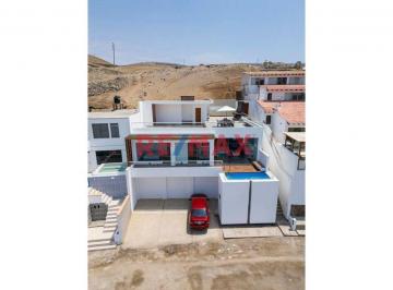 Casa de Playa en Venta en Toyo Seco con Piscina, Terraza y Vista Al Mar