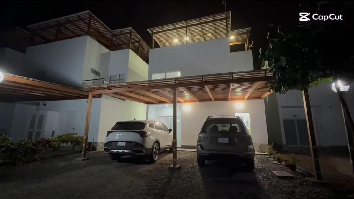 Casa de Playa Laguna Beach - Cerro Azul - Cañete