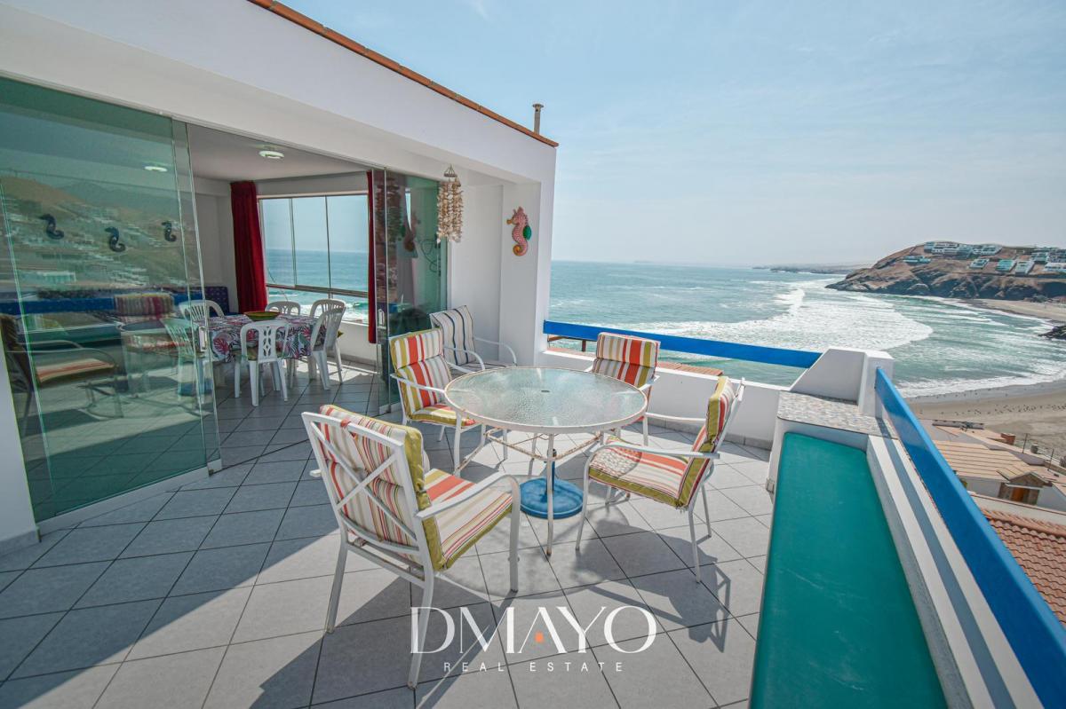 Casa de 3 Pisos en Puerto Fiel Vista Al Mar con Dos Terrazas Km 123 en Venta