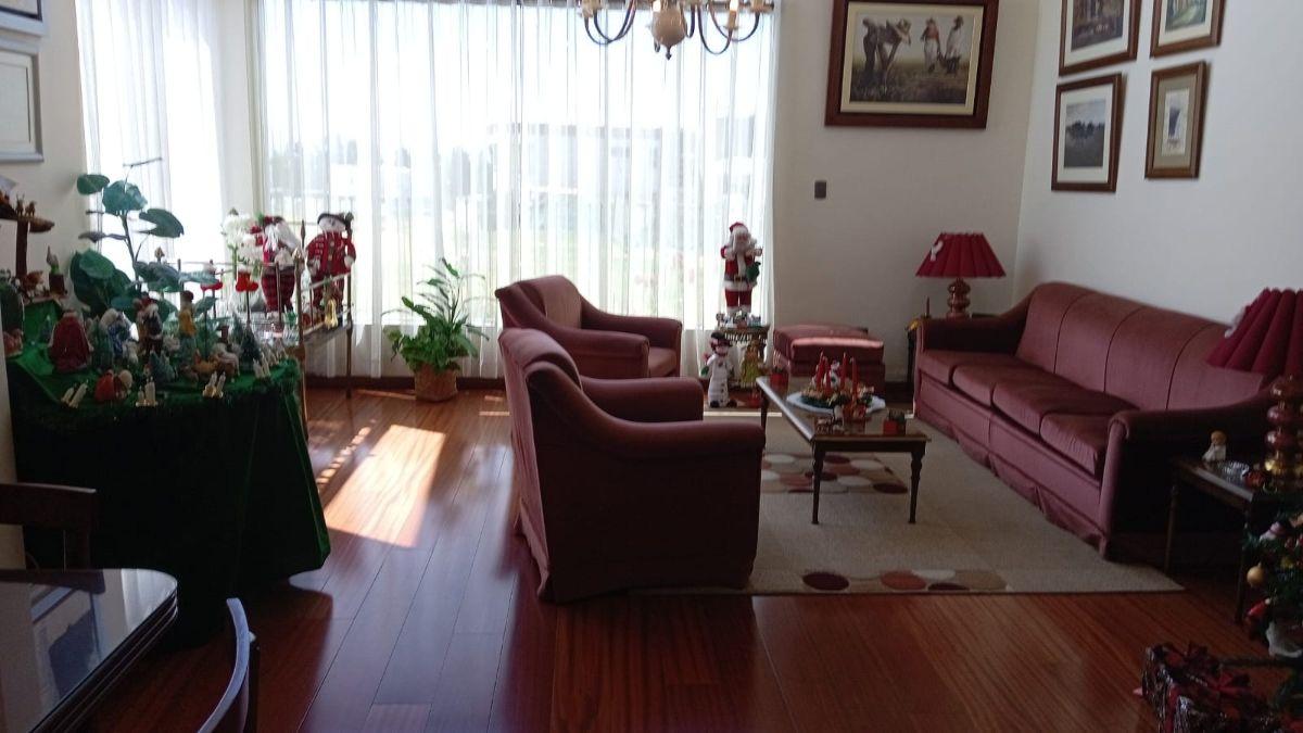 Se Vende Hermosa Casa en El Cortijo, Cerro Cooorado