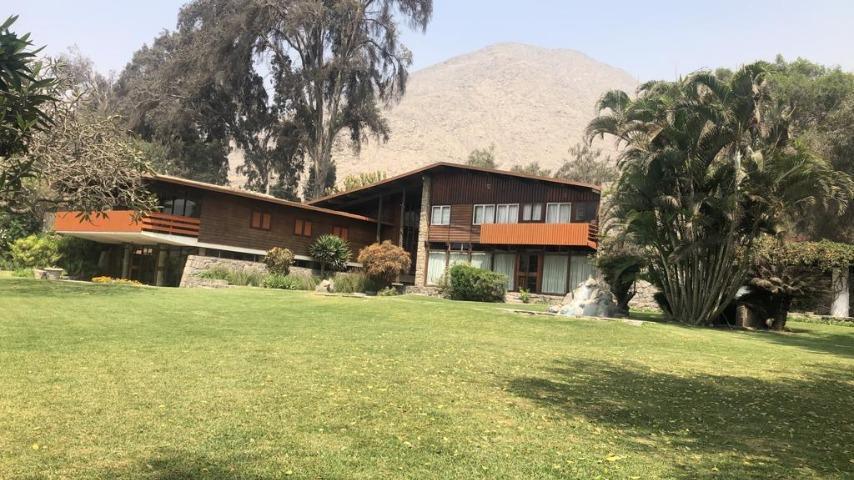 Vendo Hermosa Casa en Calle Los Tacones N 4, Chaclacayo.