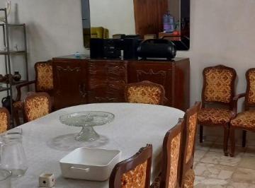 Casa con Doble Frente con Vista a Parque en Santa Victoria – Chiclayo (194.50 M²)