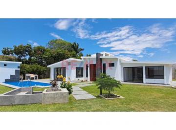 Venta de Casa de Campo con Piscina en reque.(M. Vizconde)