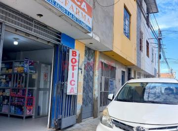 Casa de 5 Pisos en Venta en Los amautas.(J. Ruiz)
