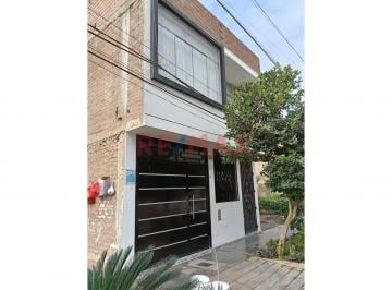 ¡Oportunidad Única! Casa de 3 Pisos en venta.(J. Ruiz)