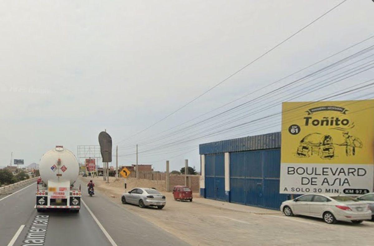 Lote Comercial Frente a La Avenida Panamericana Sur